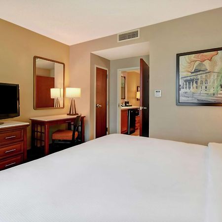 Embassy Suites Little Rock Buitenkant foto
