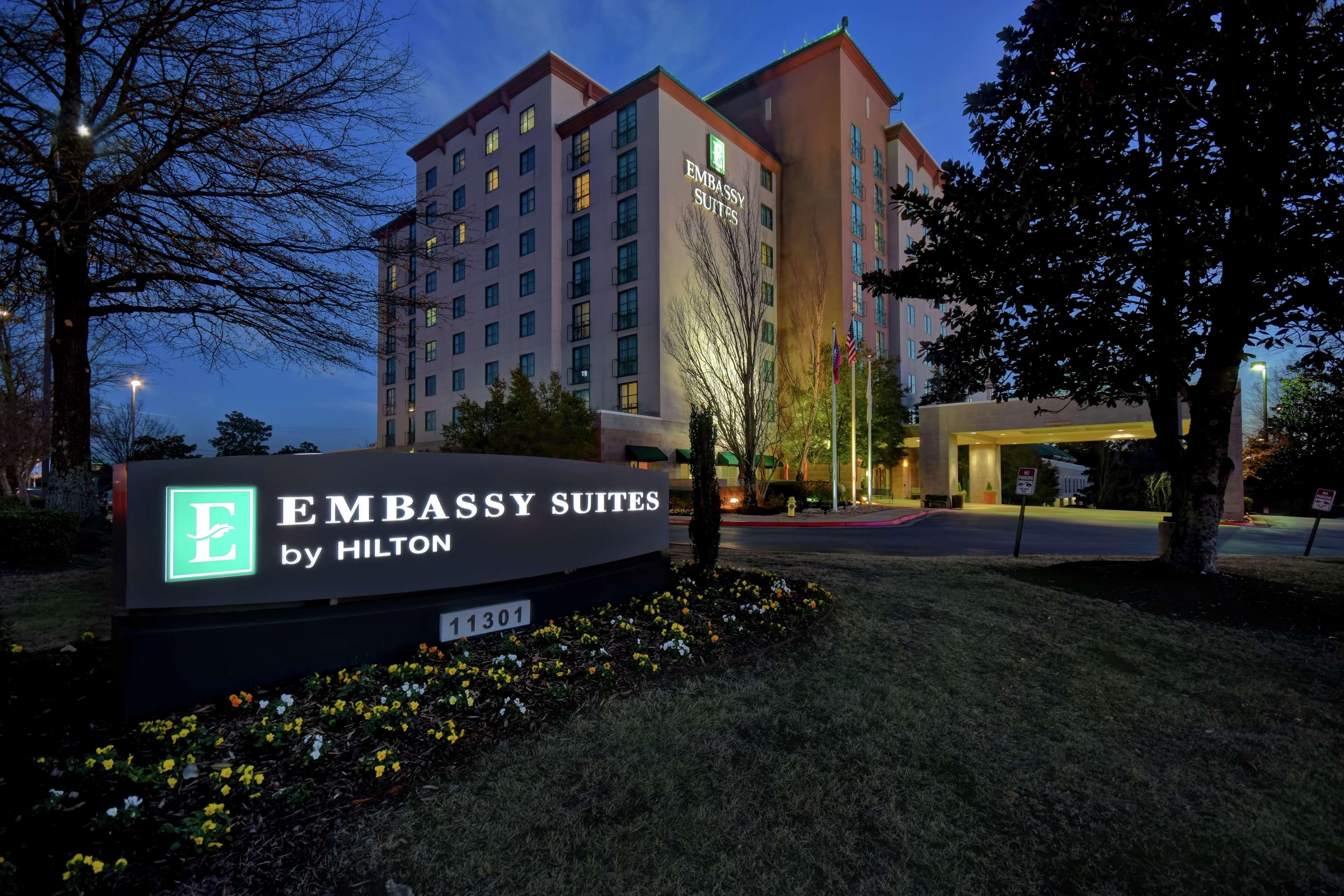 Embassy Suites Little Rock Buitenkant foto