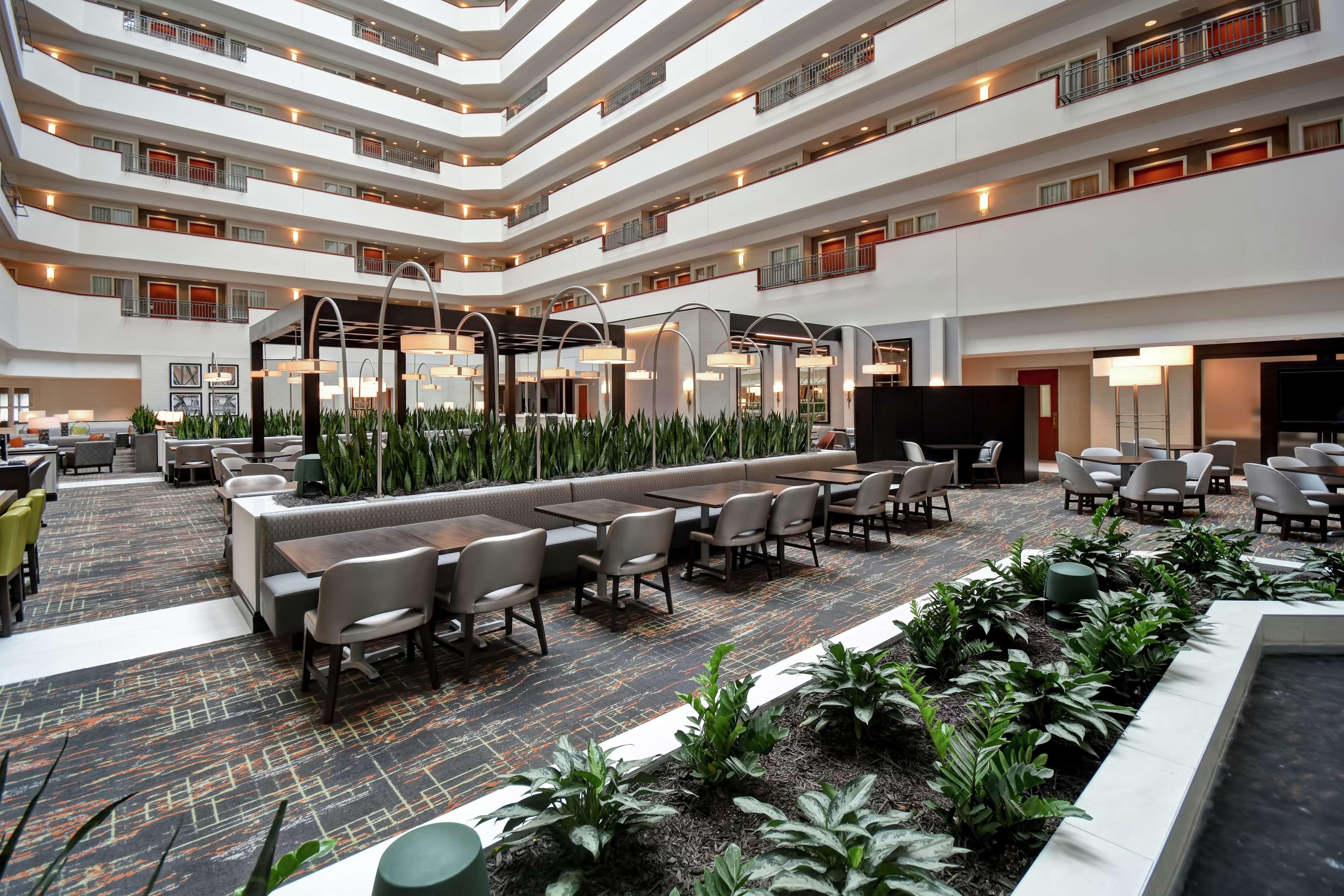 Embassy Suites Little Rock Buitenkant foto