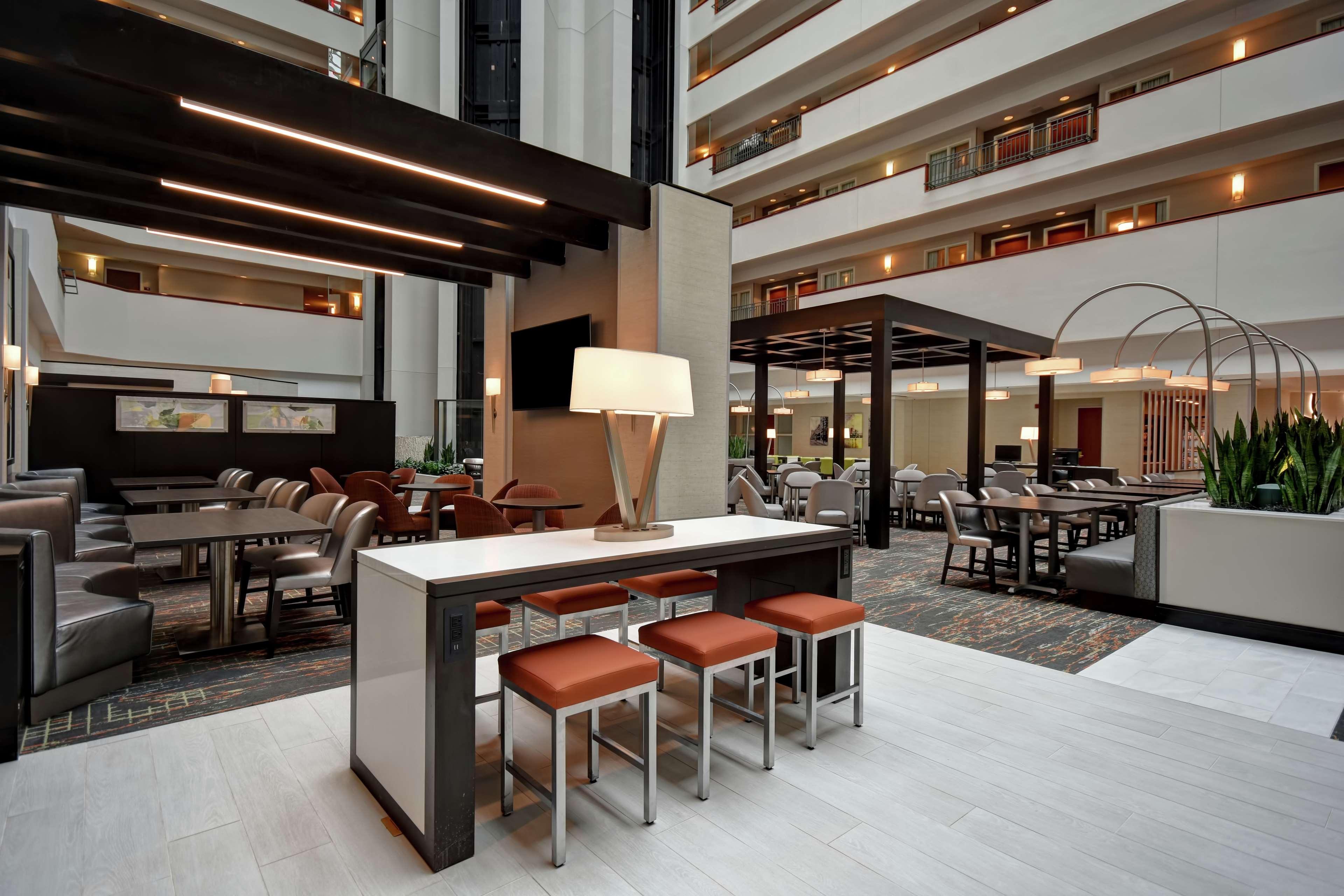 Embassy Suites Little Rock Buitenkant foto